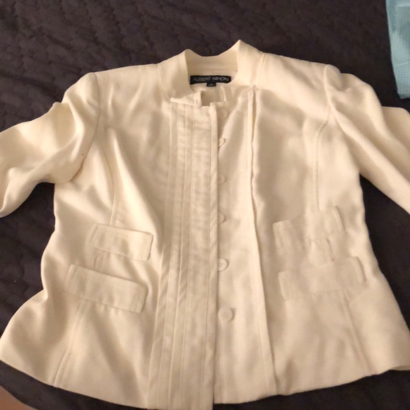 Albert Nipon Jackets & Blazers - White jacket